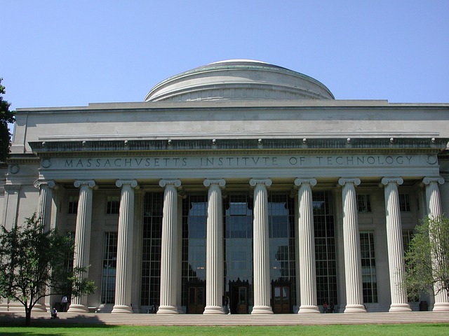 MASSACHUSETTS INSTITUTE OF TECHNOLOGY